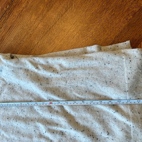 Cashmere sweater S oat-colored, flecked, from Bloomingdale’s - Picture 6 of 7